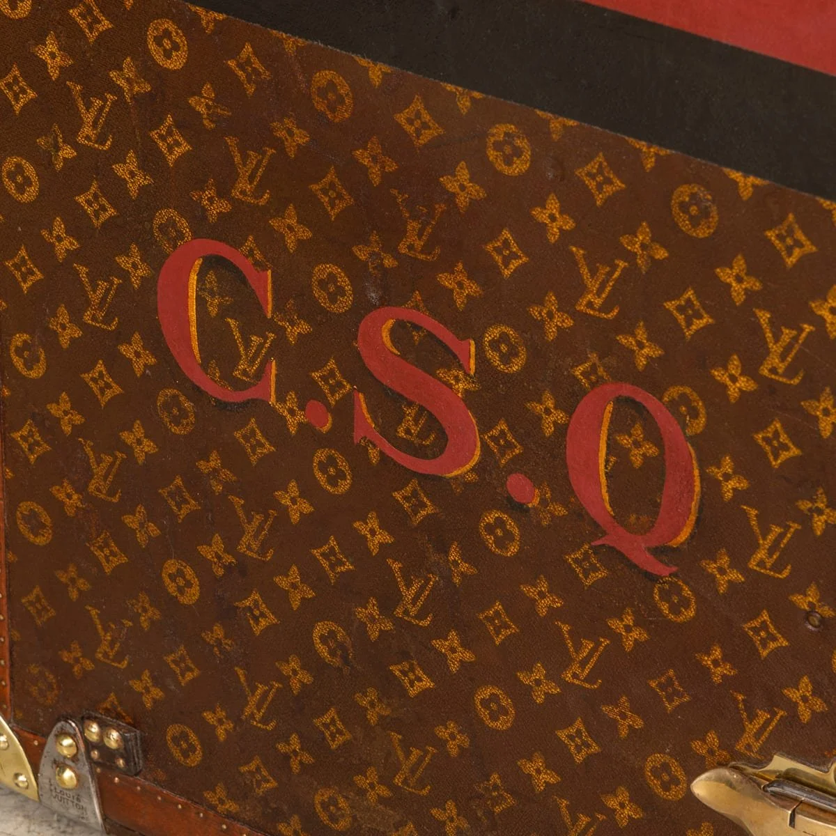 PUSHKINS.COM - B11871 - ANTIQUE 20thC LOUIS VUITTON 'MALLE SECRETAIRE' DESK TRUNK IN MONOGRAM CANVAS - 46.jpg