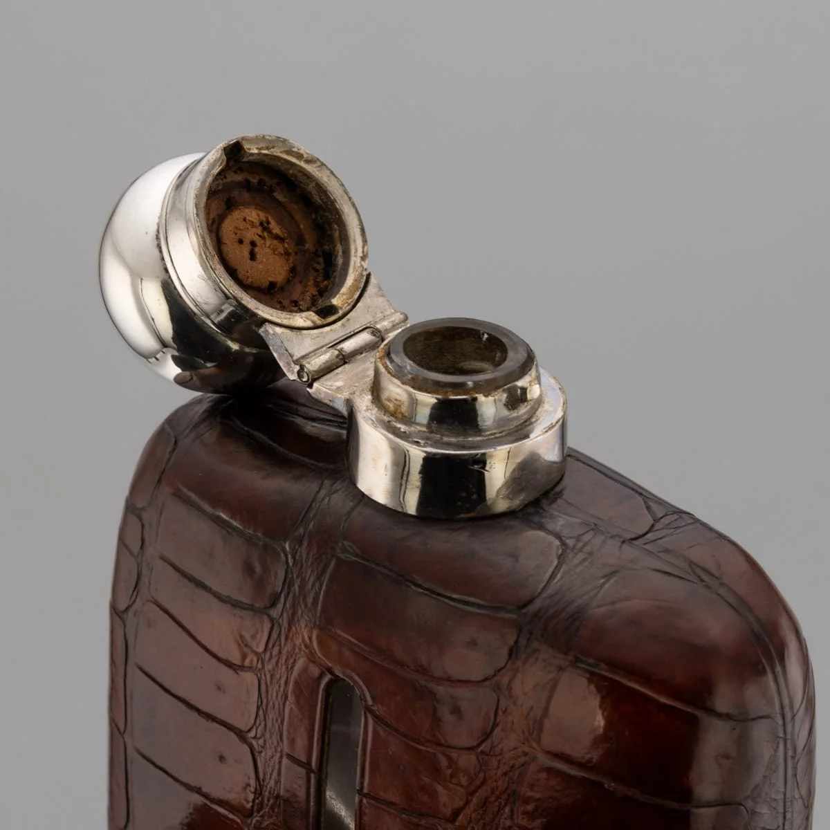PUSHKINS.COM - B12237 - ANTIQUE 20thC ENGLISH SILVER PLATE & CROCODILE LEATHER HIP FLASK c.1900 - 6.jpg