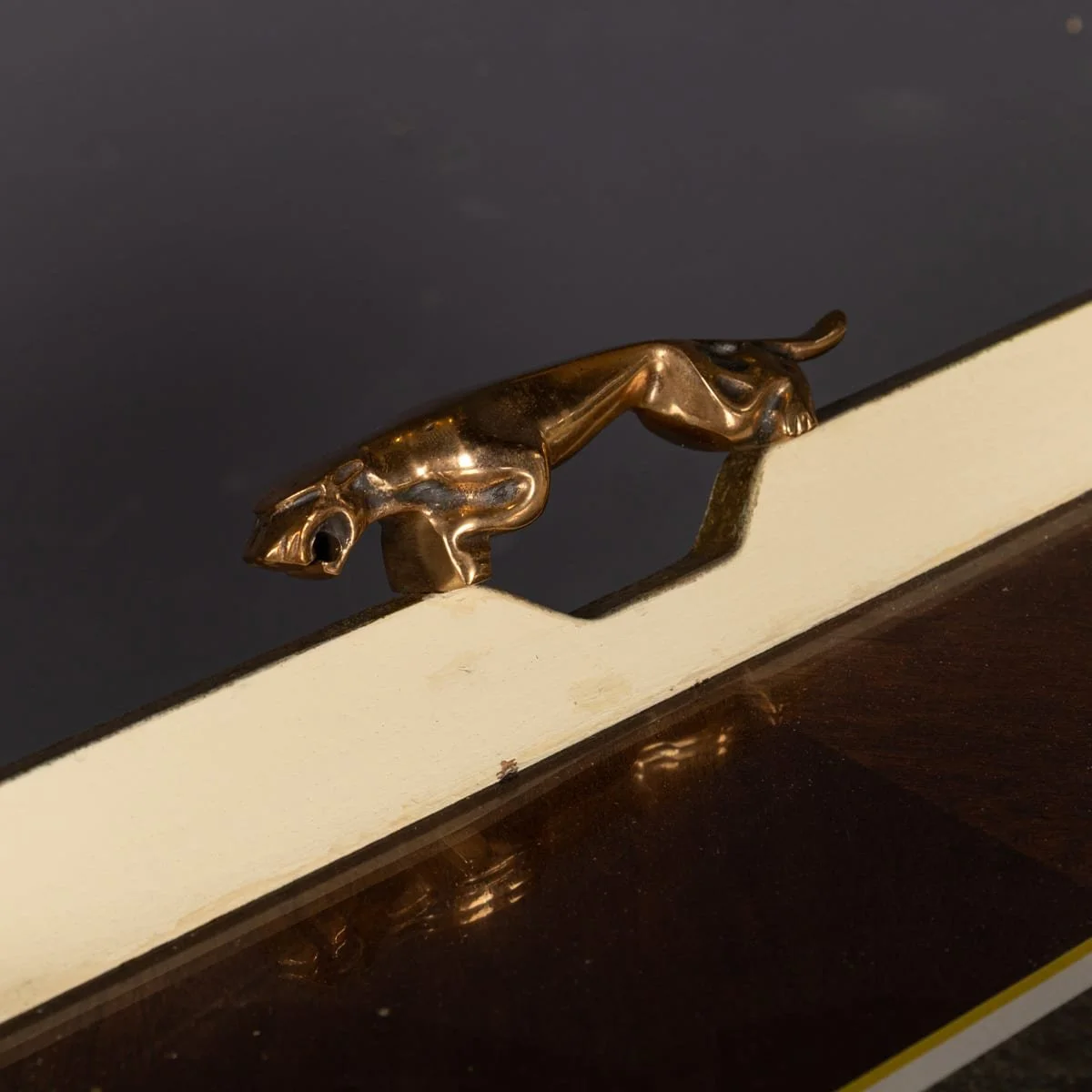PUSHKINS.COM - Z12436 - VINTAGE 20thC BROOKPACE LASCELLES JAGUAR E TYPE PICTURE TRAY c.1970 - 12.jpg