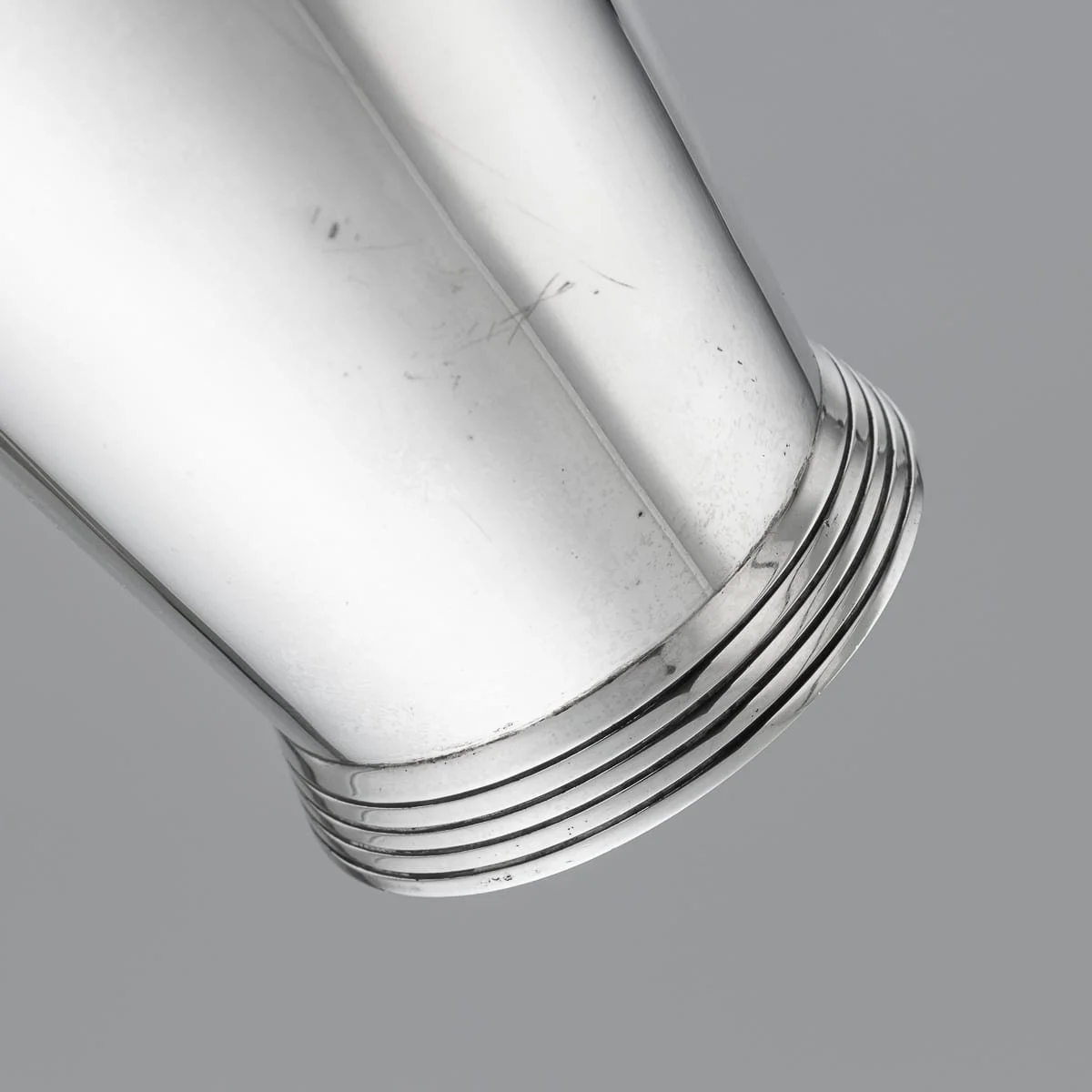 PUSHKINS.COM - J12212 - 20thC ENGLISH SOLID SILVER COCKTAIL SHAKER, MAPPIN & WEBB, SHEFFIELD c.1932 - 12.jpg