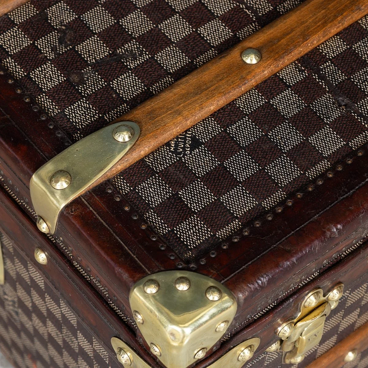 PUSHKINS.COM - B12768d - ANTIQUE 20thC LOUIS VUITTON CABIN TRUNK IN DAMIER CANVAS, FRANCE c.1900 - 36.jpg