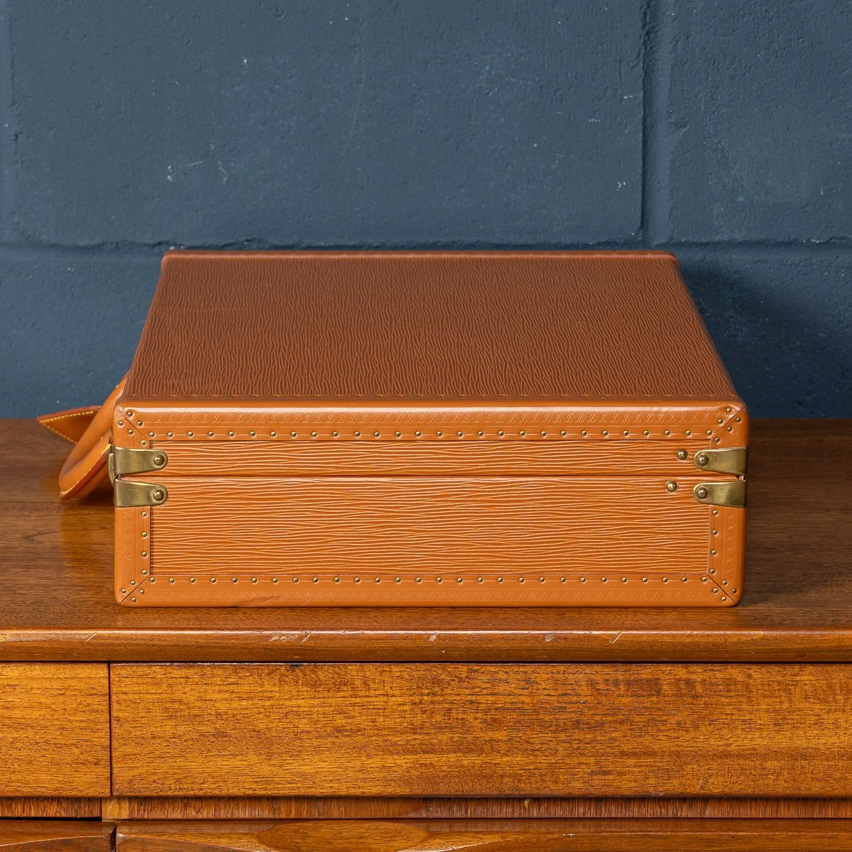 PUSHKINS.COM - B11502 - 20thC LOUIS VUITTON PRESIDENTIAL BRIEFCASE IN ORANGE EPI LEATHER, MADE IN FRANCE - 06.jpg
