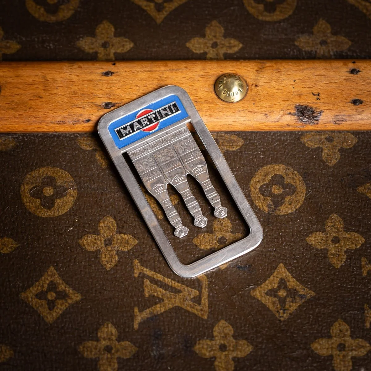 PUSHKINS.COM - J12074 - VINTAGE 20thC ENGLISH SOLID SILVER & ENAMEL MARTINI BOOKMARK c.1985 - 3.jpg