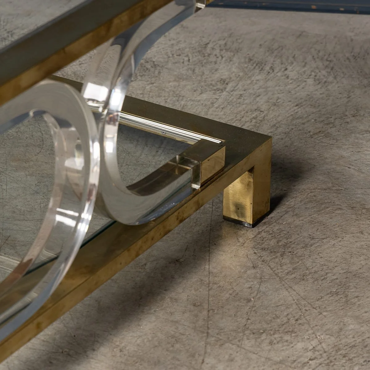 PUSHKINS.COM - B12045 - 20thC ITALIAN HOLLYWOOD REGENCY GLASS, BRASS & PERSPEX COFFEE TABLE c.1980 - 08.jpg