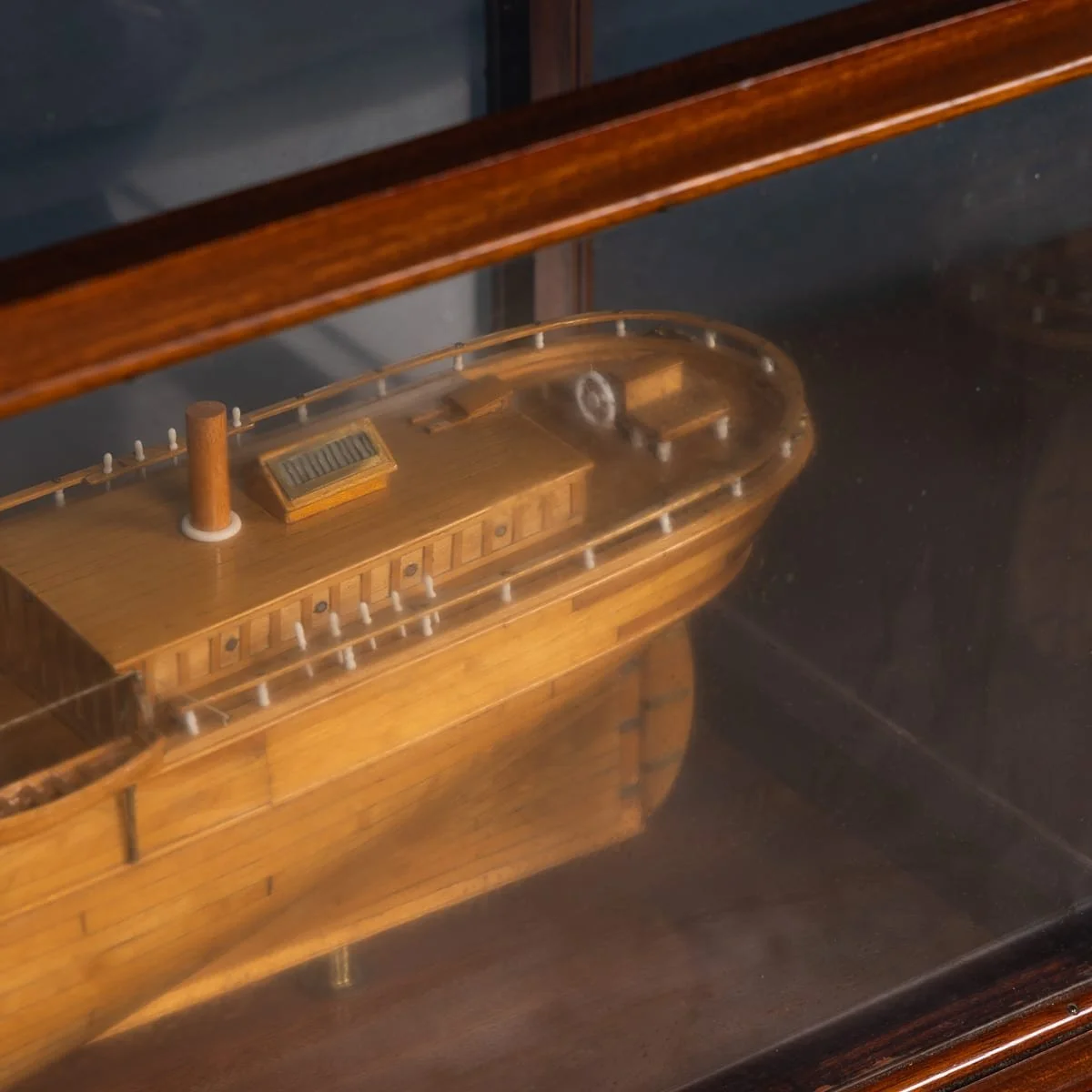 PUSHKINS.COM - B11858 - 20thC MARITIME CLUB HOUSE CASED PLANKED & FRAMED SHIP MODEL BY A. KAUSEN c.1934 - 13.jpg