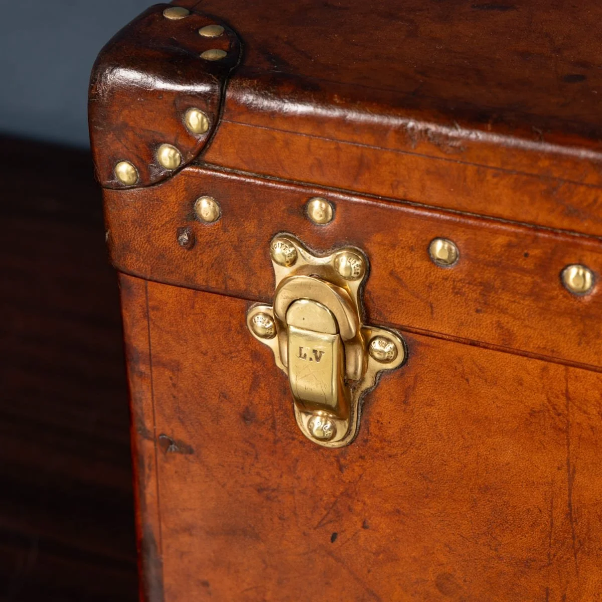 PUSHKINS.COM - B12345W - ANTIQUE 20thC RARE FRENCH LOUIS VUITTON LEATHER TRAVELLING CASE - 26.jpg