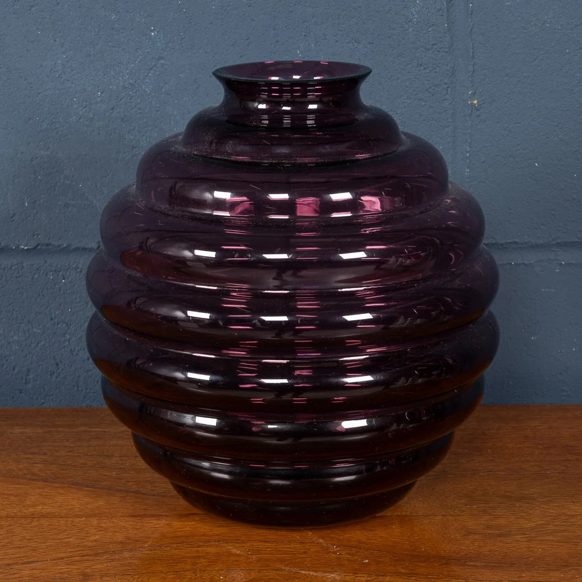 PUSHKINS.COM - B11444 - CONTEMPORARY 21stC MURANO ART GLASS VASE IN %22VINACCIA%22 PURPLE BY VENINI c.2015 - 04.jpg