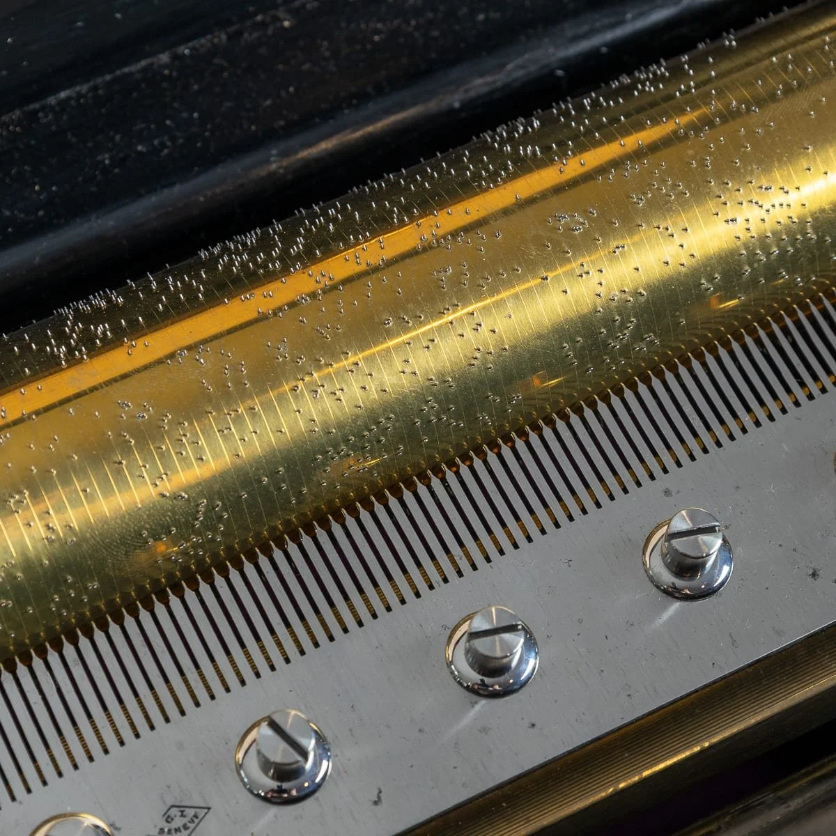 PUSHKINS.COM - NS11522 - ANTIQUE 19thC SWISS MADE CYLINDER MUSIC BOX BY LECOULTRE FRÈRES OF GENEVA c.1880 - 25.jpg