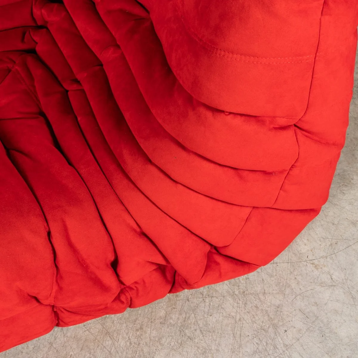 PUSHKINS.COM - B12281 - A 21st CENTURY RED "TOGO" CORNER SOFA BY MICHEL DUCAROY FOR LIGNE ROSET FRANCE - 16.jpg