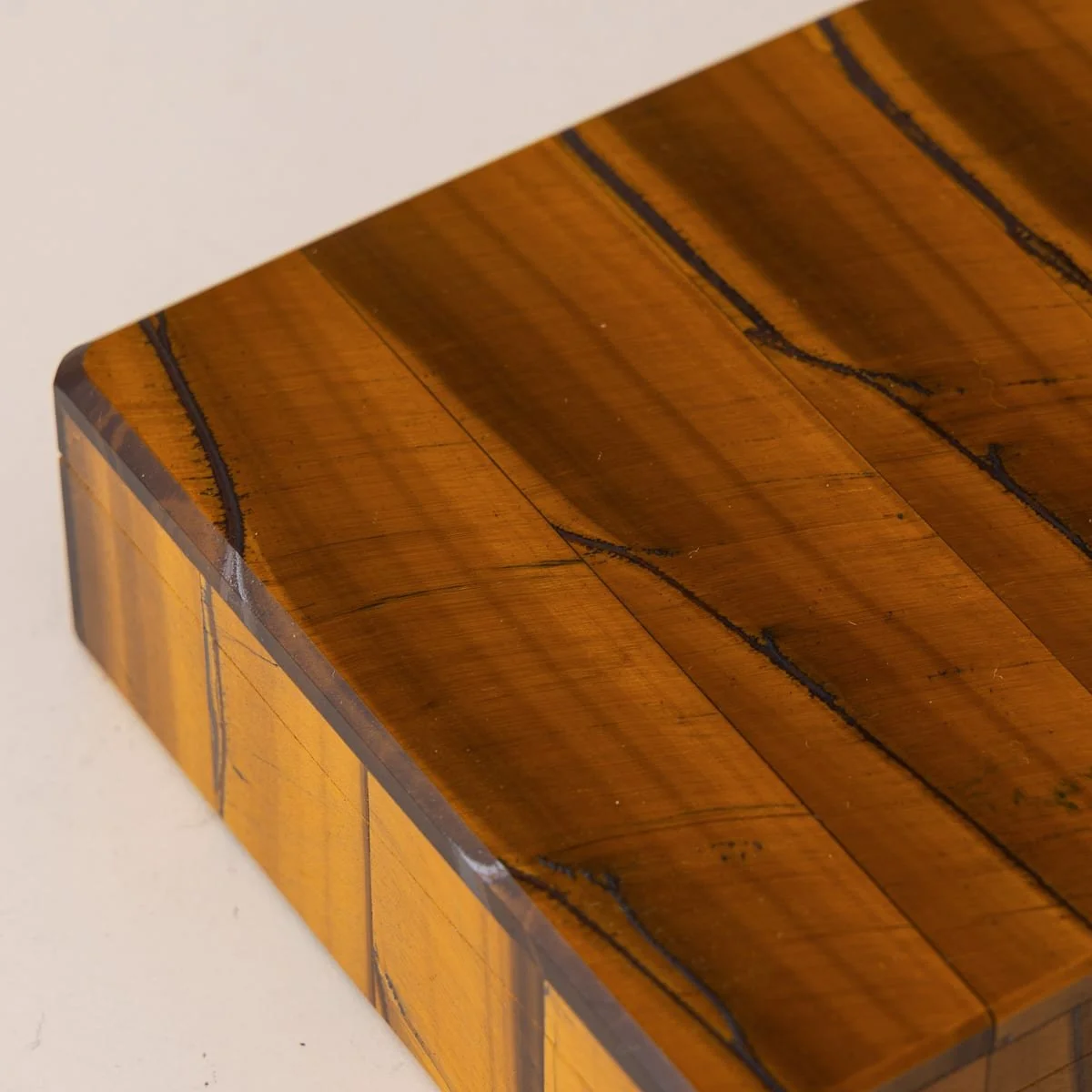 PUSHKINS.COM - D11814 - VINTAGE 20thC TIGERS EYE STONE BOX c.1960 - 11.jpg