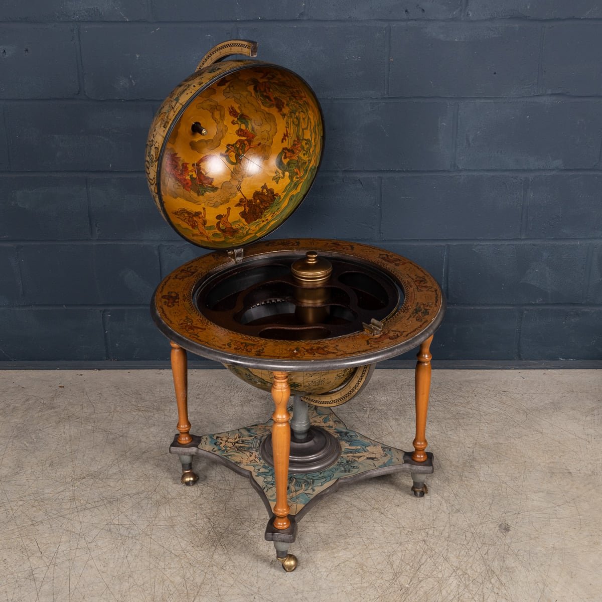 PUSHKIN'S - 20thC ITALIAN GLOBE DRINKS TROLLEY c.1970 - 10.jpg