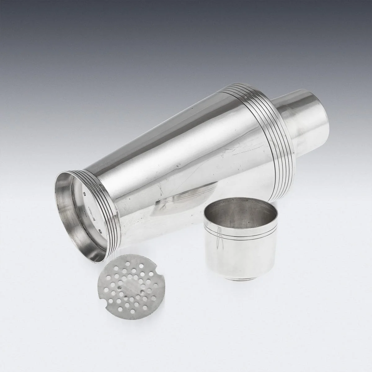 PUSHKINS.COM - J12212 - 20thC ENGLISH SOLID SILVER COCKTAIL SHAKER, MAPPIN & WEBB, SHEFFIELD c.1932 - 08.jpg