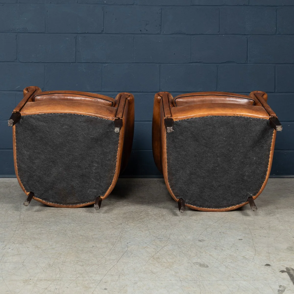 PUSHKINS.COM - B11463 - A PAIR OF 20thC DUTCH SHEEPSKIN LEATHER TUB CHAIRS - 09.jpg