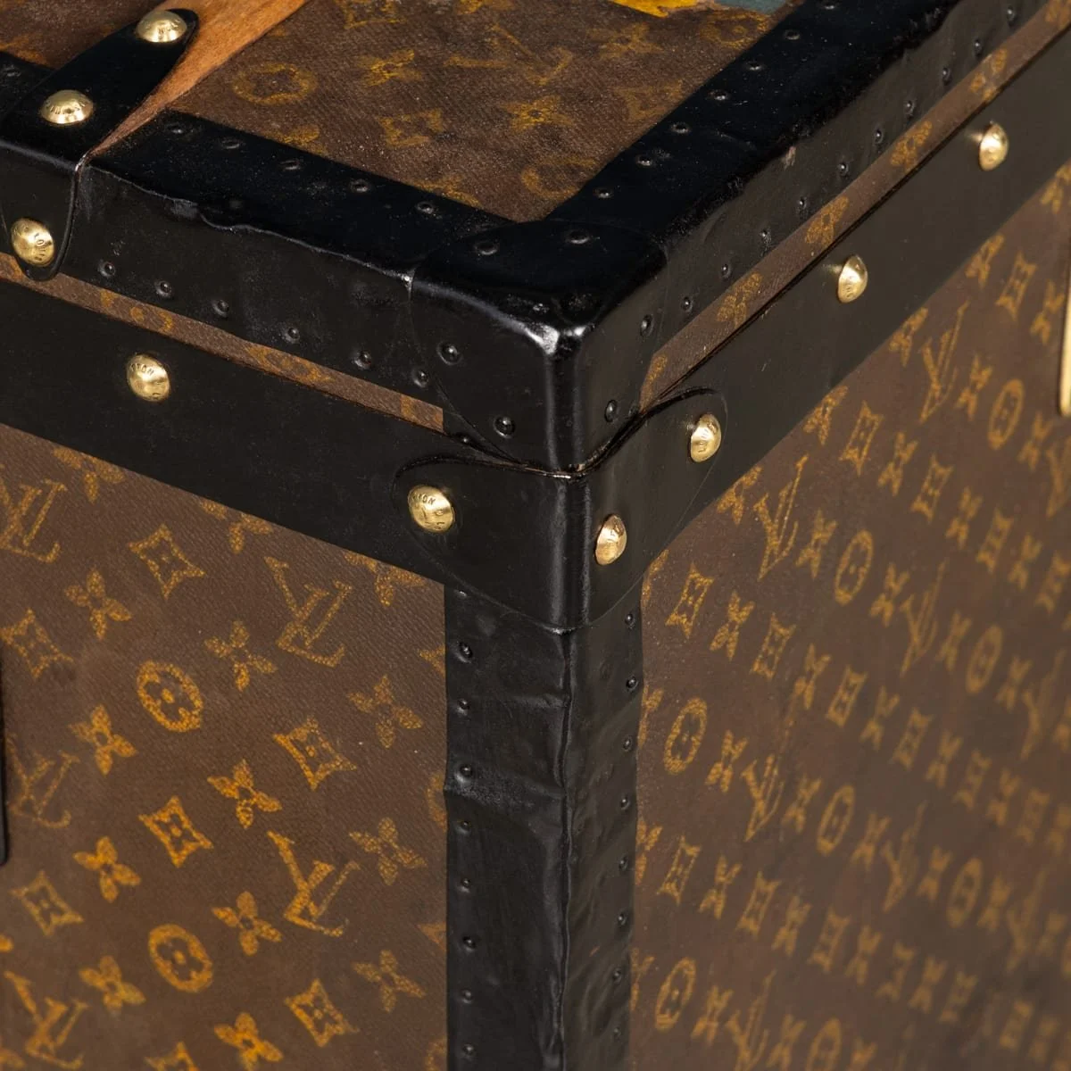 PUSHKINS.COM - B12257w - VINTAGE 20thC LOUIS VUITTON HAT TRUNK IN MONOGRAM CANVAS, FRANCE c.1930 - 42.jpg