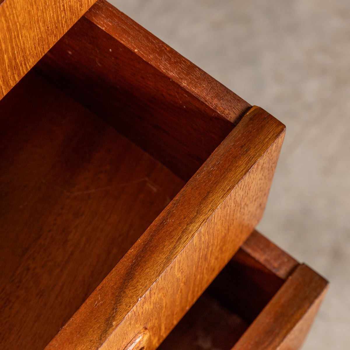 PUSHKIN'S - 20thC ENGLISH TEAK SIDEBOARD BY GREAVES & THOMAS c.1960 - 29.jpg