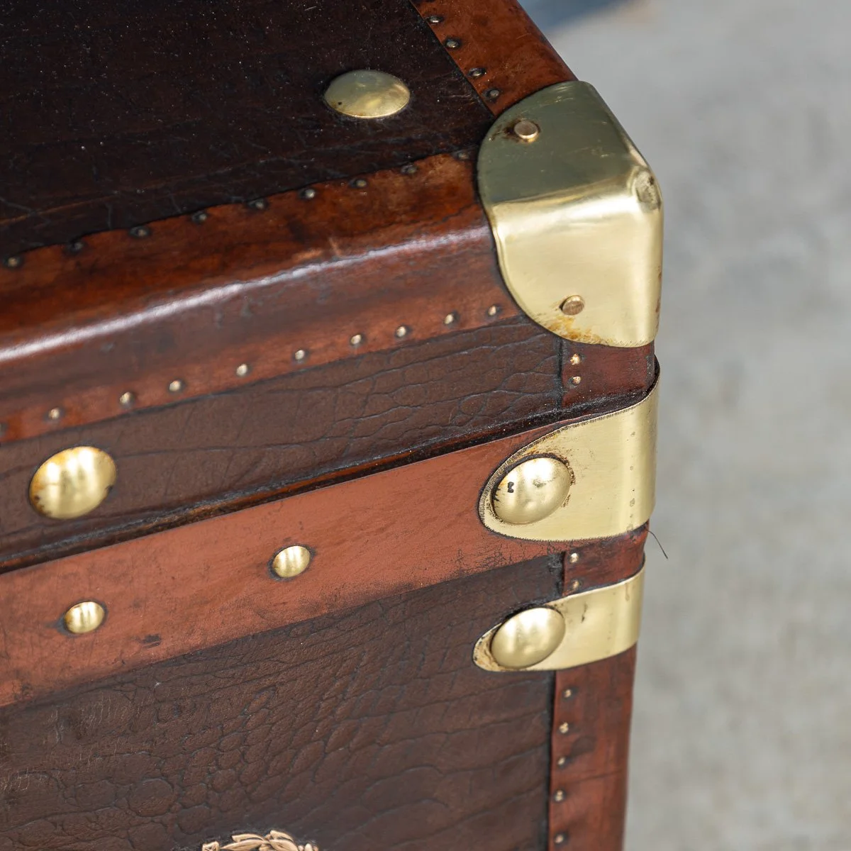 PUSHKINS.COM - B11411d - 20thC PAIR OF LEATHER CLAD ENGLISH ARMY : NAVY STYLE TRUNKS - 20.jpg