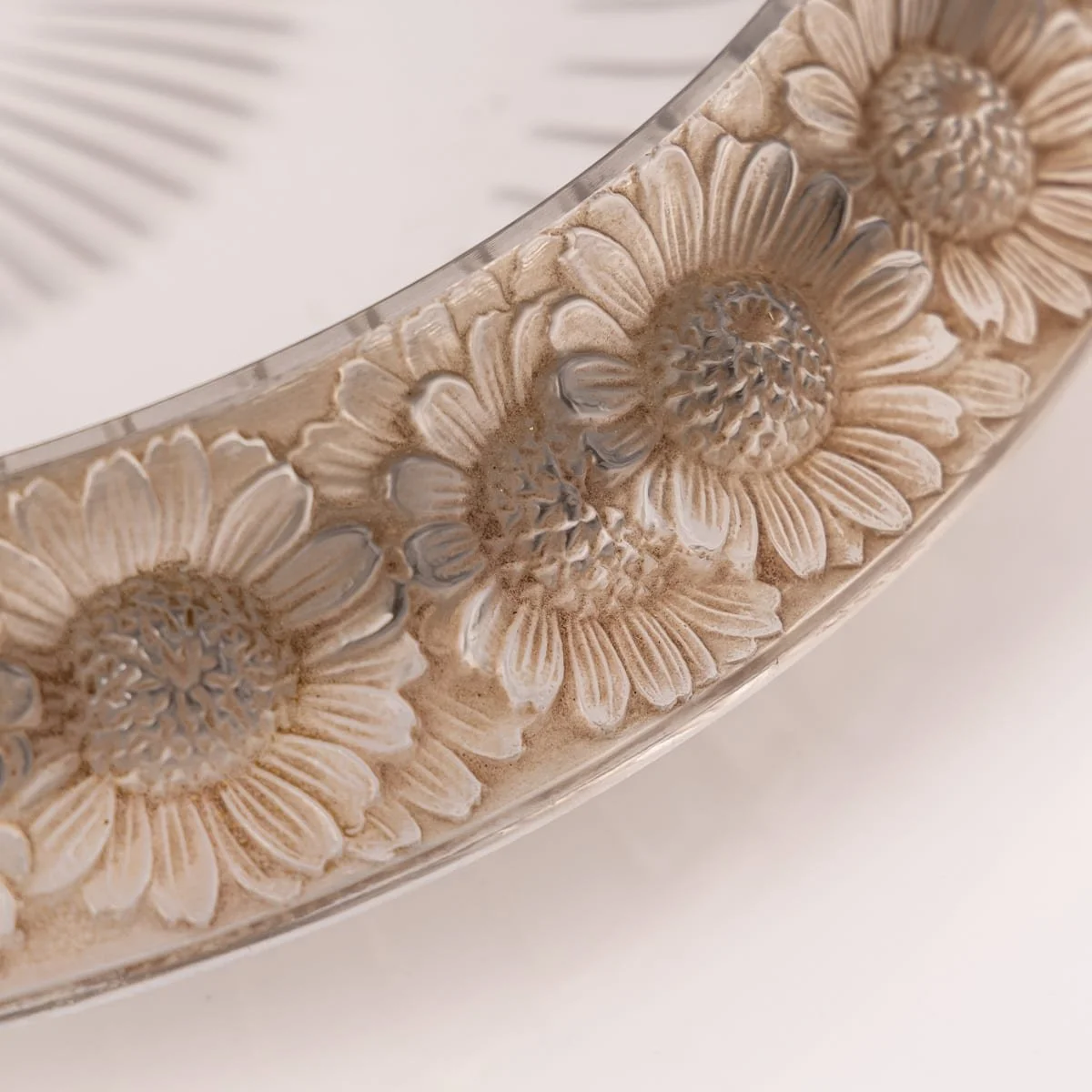 PUSHKINS.COM - B11835 - VINTAGE 20thC FRENCH 'MARGUERITES' GLASS BOWL BY LALIQUE - 08.jpg