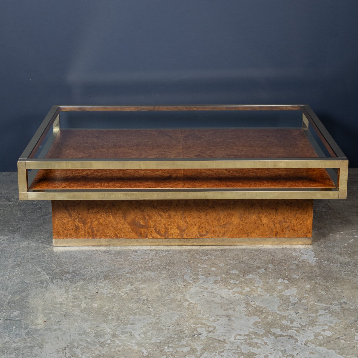PUSHKINS.COM - D11115 - STYLISH 20thC BRASS, GLASS & BURR WALNUT VITRINE COFFEE TABLE c.1970 - 04.jpg
