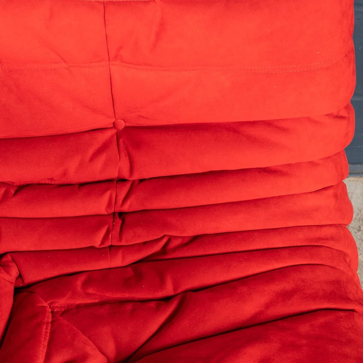 PUSHKINS.COM - B12280 - A 21st CENTURY RED "TOGO" CORNER SOFA BY MICHEL DUCAROY FOR LIGNE ROSET FRANCE - 19.jpg