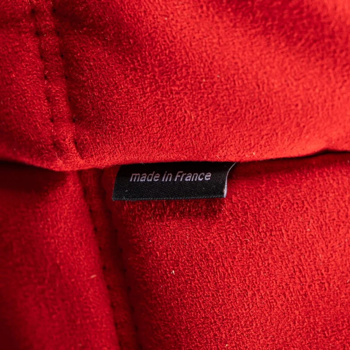 PUSHKINS.COM - B12283 - A 21st CENTURY RED "TOGO" THREE SEATER SOFA BY MICHEL DUCAROY FOR LIGNE ROSET - 29.jpg