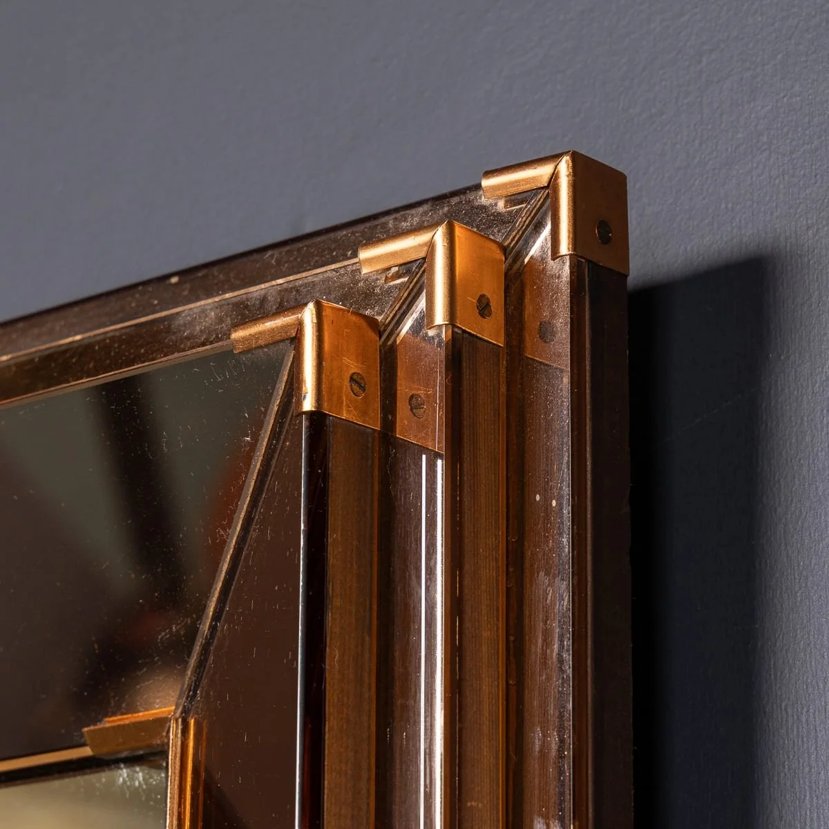 PUSHKINS.COM - D11892 - VINTAGE 20thC ITALIAN ROSÉ GLASS & BRASS THREE TIER MIRROR c.1940 - 11.jpg