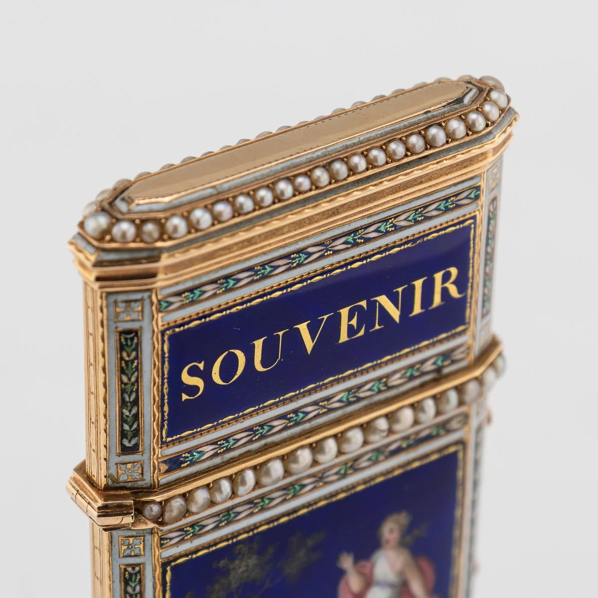 PUSHKINS.COM - A00143 - ANTIQUE 18thC SWISS GOLD, ENAMEL & SEED PEARL AIDE MEMOIRE "SOUVENIR" BOX c.1790 - 16.jpg