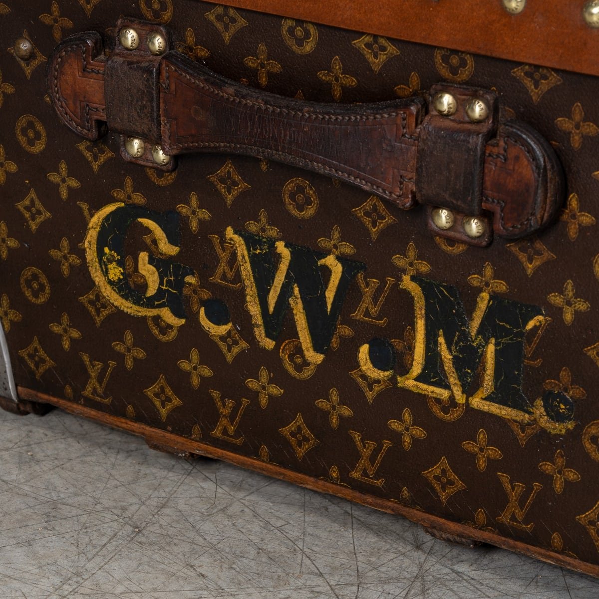 PUSHKINS.COM - B11270 - 20thC LOUIS VUITTON CABIN TRUNK IN MONOGRAM CANVAS, FRANCE c.1930 - 29.jpg