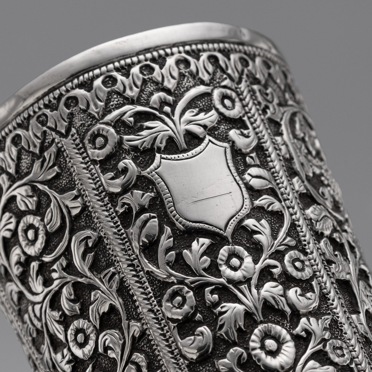 PUSHKINS.COM - J12493 - ANTIQUE 19thC INDIAN KUTCH SOLID SILVER BEAKER c.1890 -  09.jpg