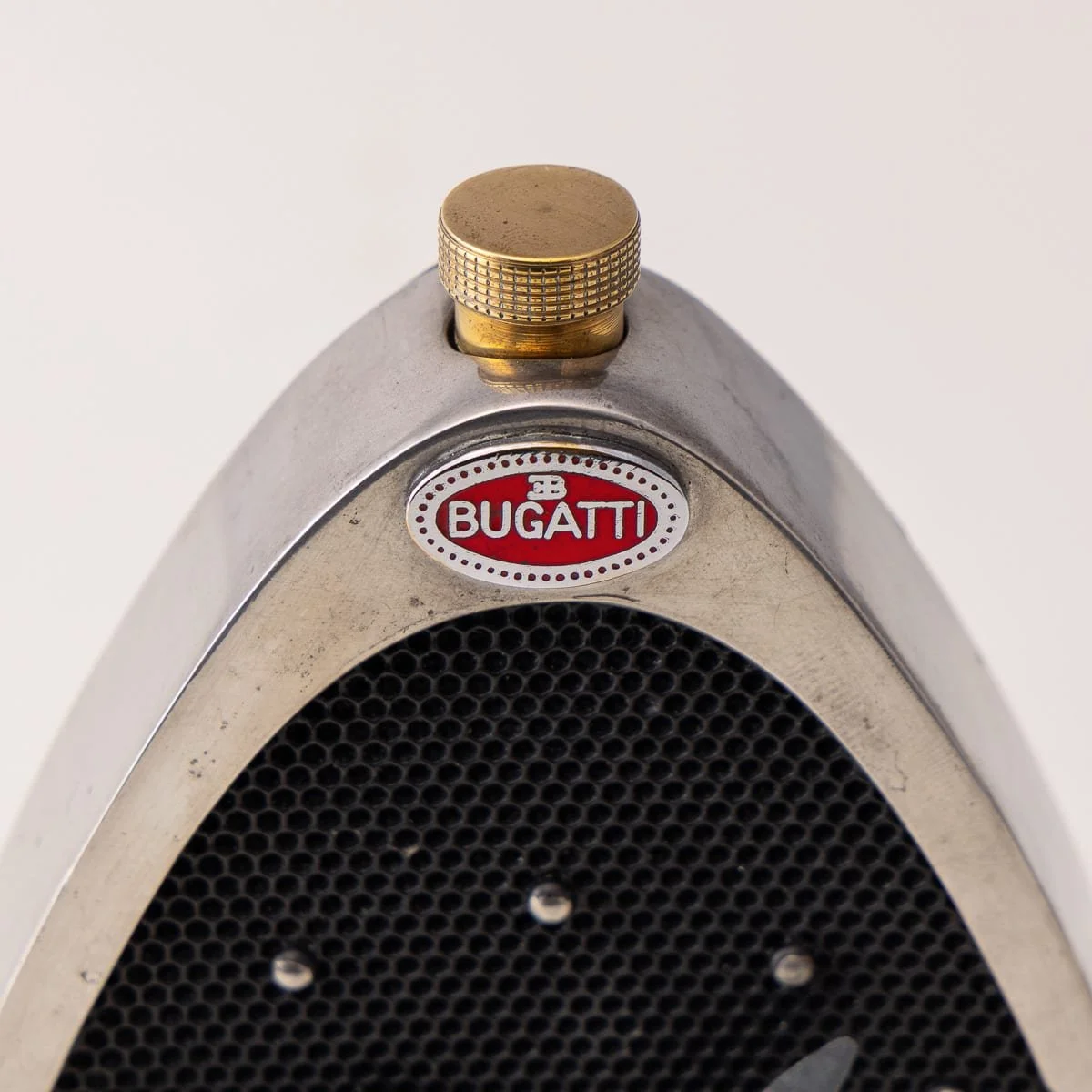 PUSHKINS.COM - D11805 - VINTAGE 20thC BUGATTI OWNERS CLUB RADIATOR CLOCK - 08.jpg