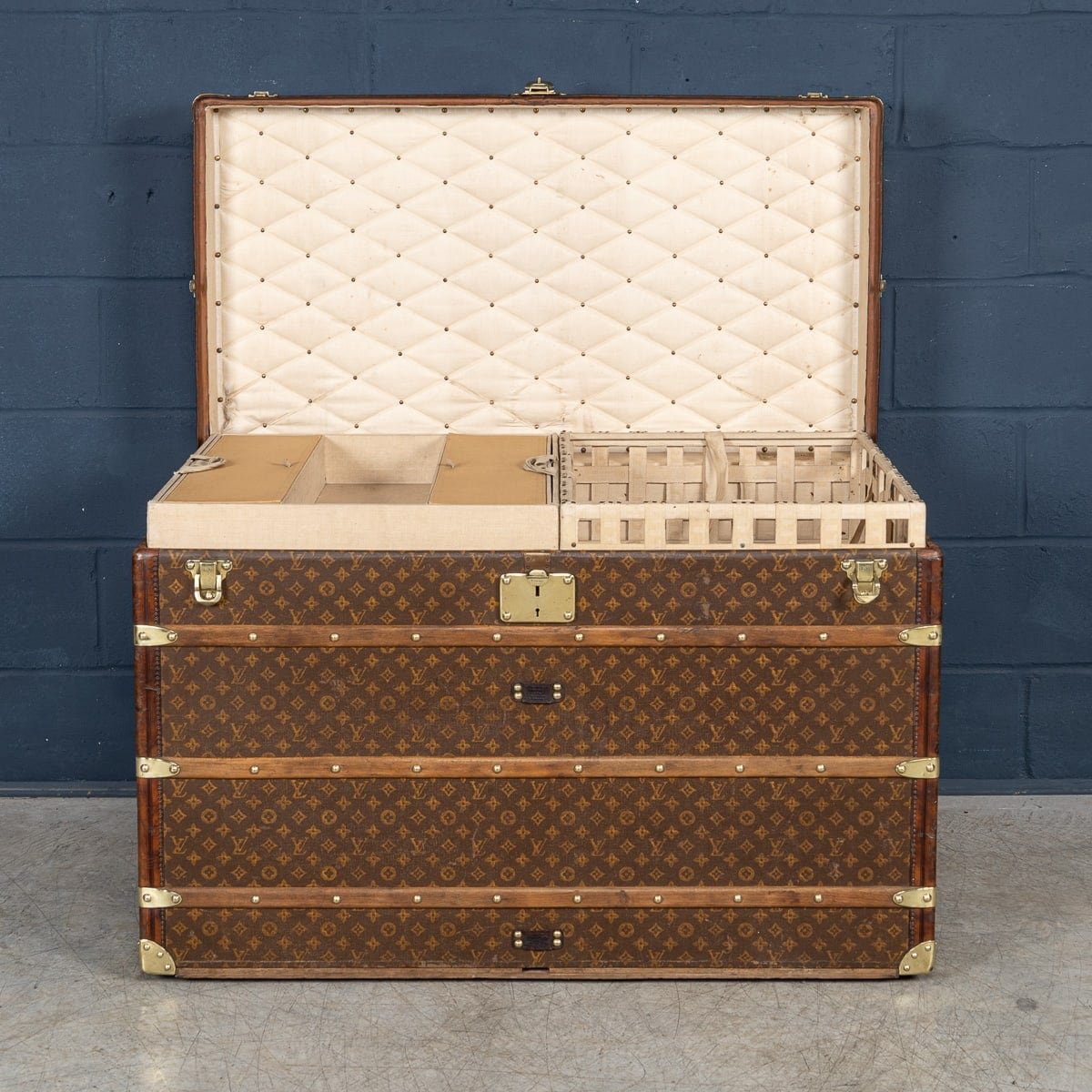 PUSHKINS.COM - B11232h - ANTIQUE 20thC LOUIS VUITTON MALLE HAUTE TRUNK IN MONOGRAM CANVAS, FRANCE c.1910 - 10.jpg