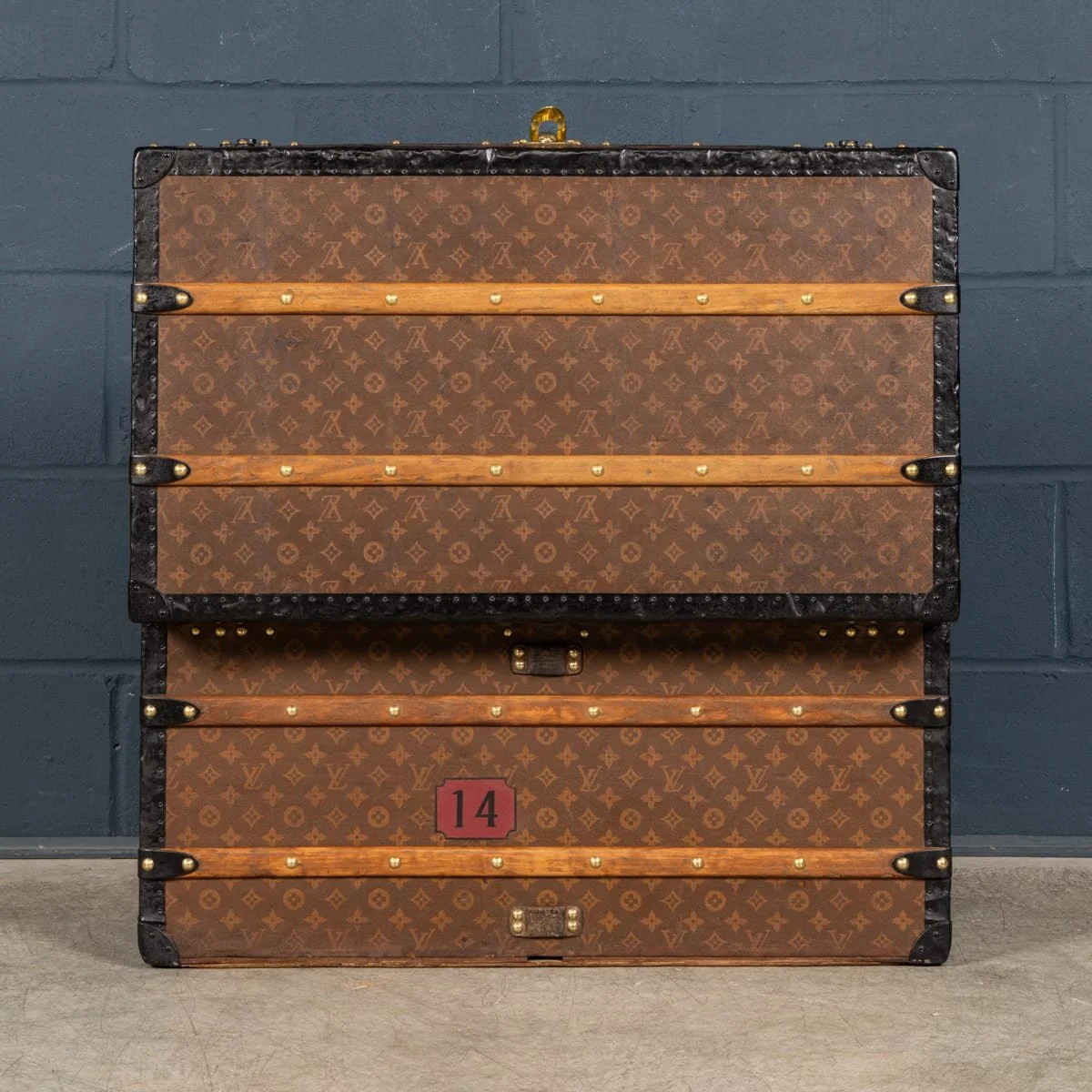 PUSHKINS.COM - B12253w - ANTIQUE 20thC LOUIS VUITTON STEAMER TRUNK IN MONOGRAM CANVAS, FRANCE c.1920 - 10.jpg