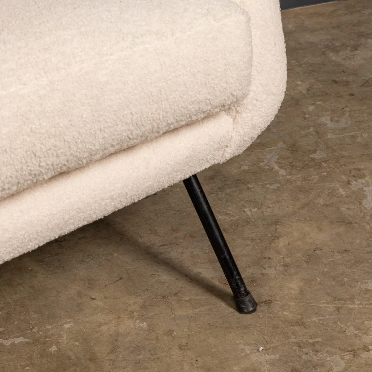 PUSHKINS.COM - Z12109 - VINTAGE 20thC ITALIAN SOFA IN CREAM BOUCLE c.1950 - 17.jpg