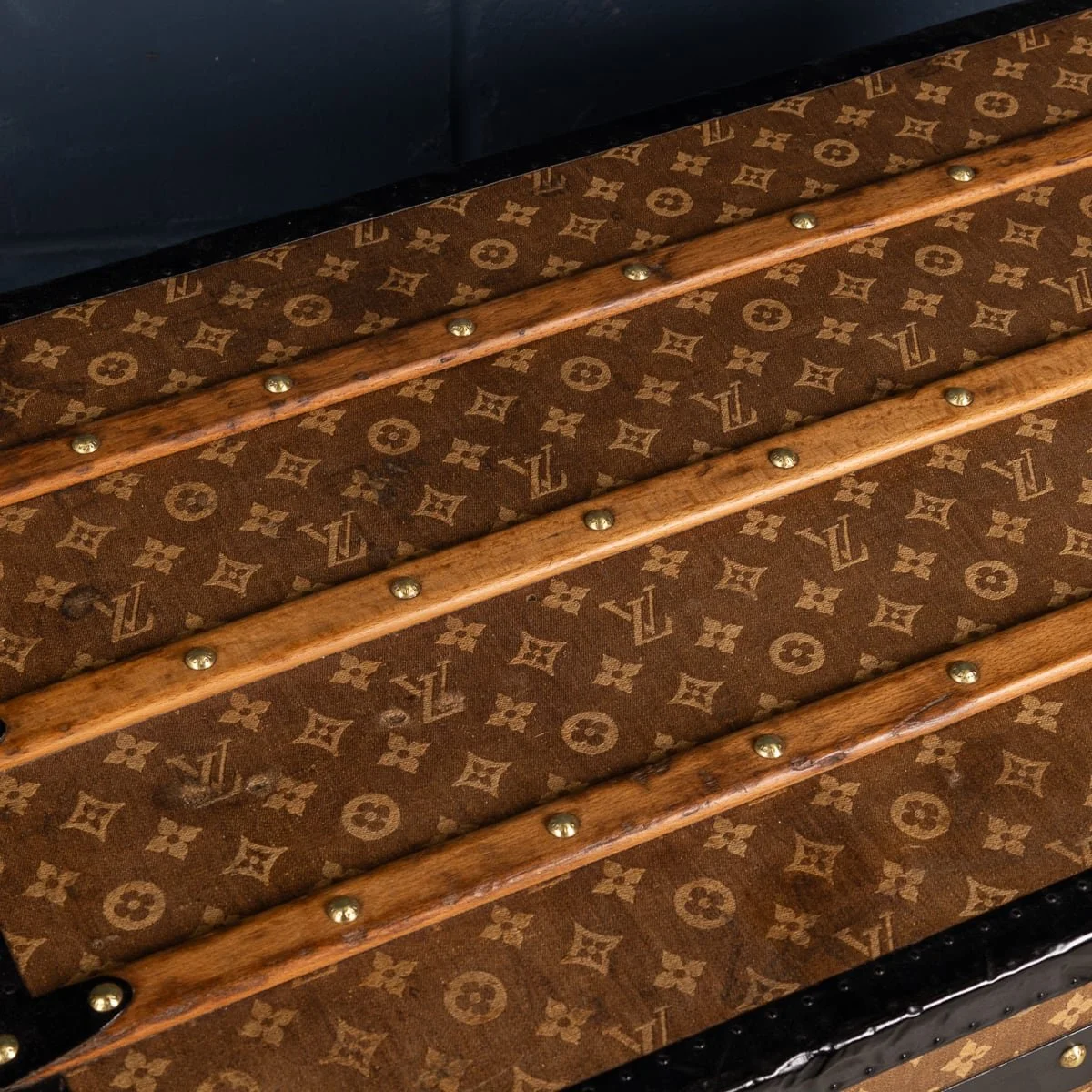 PUSHKIN'S - ANTIQUE 19thC LOUIS VUITTON TRUNK IN WOVEN CANVAS, FRANCE c.1890 - 19.jpg
