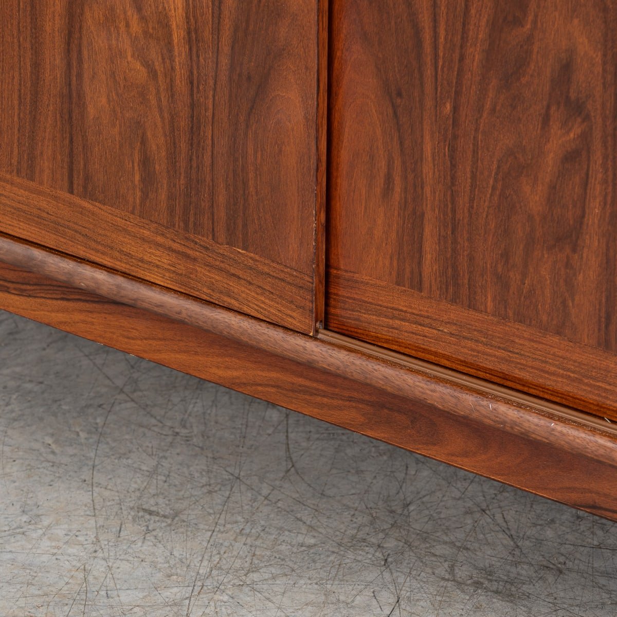 PUSHKINS.COM - B11243 - 20thC DANISH ROSEWOOD SIDEBOARD BY SKOVBY MØBELFABRIK A:S c.1960 - 15.jpg