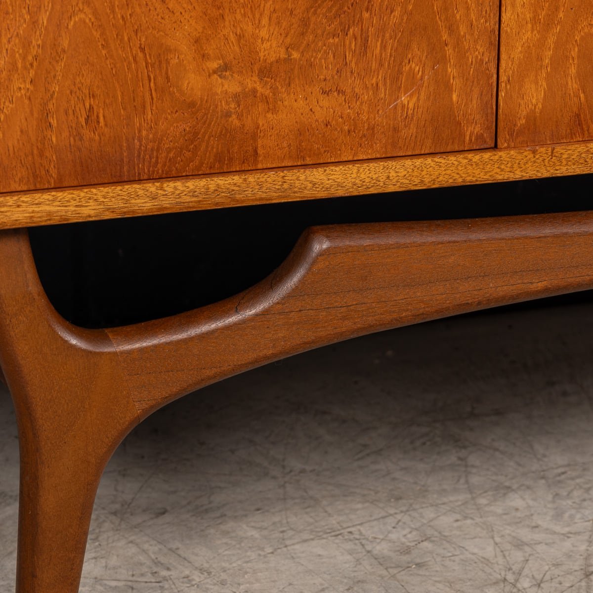 PUSHKIN'S - 20thC ENGLISH TEAK SIDEBOARD BY GREAVES & THOMAS c.1960 - 8.jpg