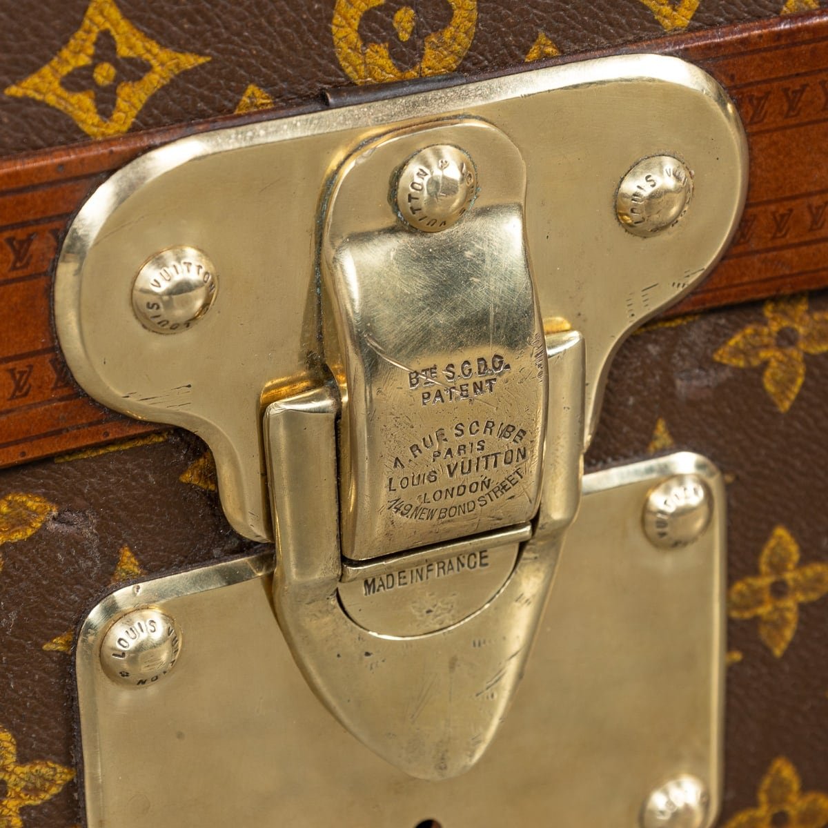 PUSHKINS.COM - B11237wd - 20thC LOUIS VUITTON ENCYCLOPEDIA BRITANNICA TRUNK IN MONOGRAM CANVAS c.1911 - 26.jpg