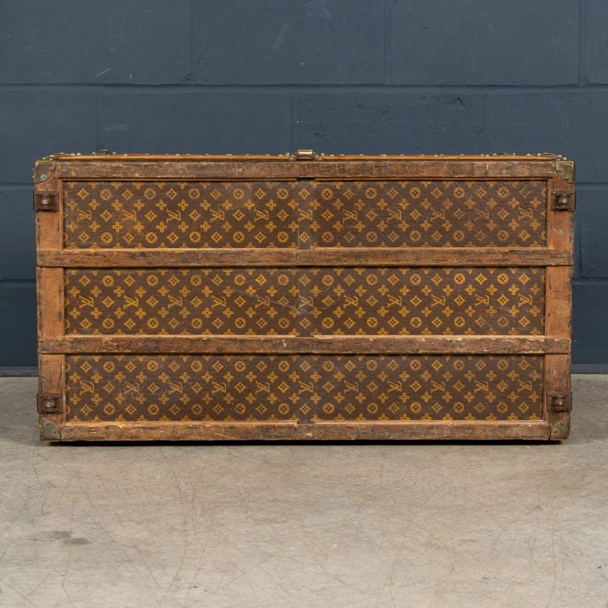 PUSHKINS.COM - B12255 - VINTAGE 20thC LOUIS VUITTON STEAMER TRUNK IN MONOGRAM CANVAS, FRANCE c.1930 - 10.jpg