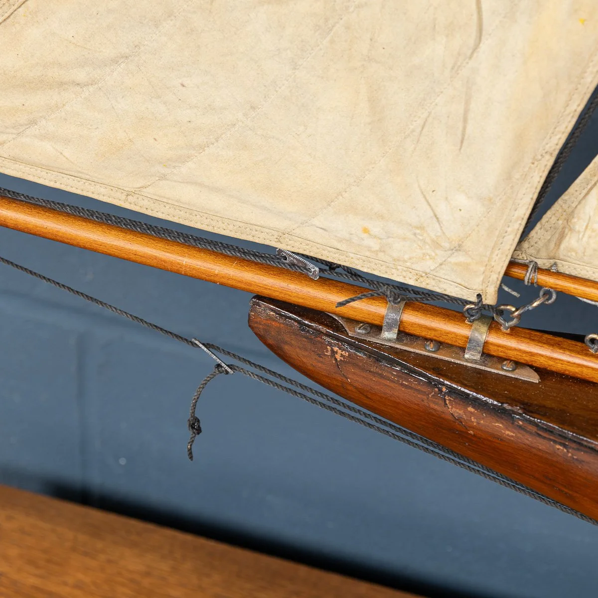 PUSHKINS.COM - B11426 - ANTIQUE 20thC LARGE ENGLISH CARVED HULL POND YACHT c.1920 - 22.jpg