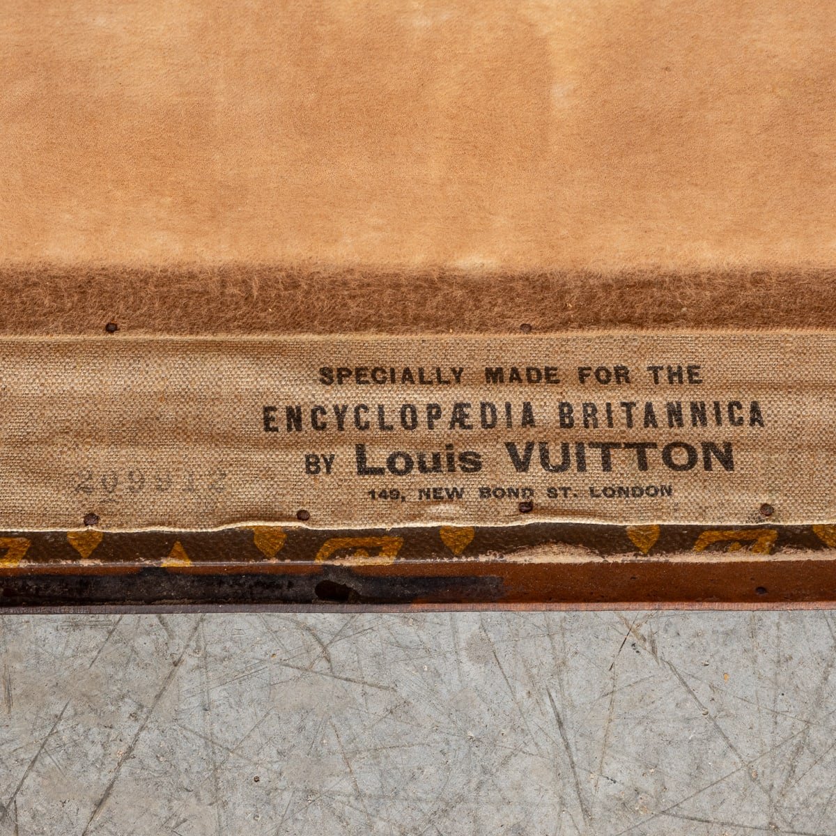 PUSHKINS.COM - B11237wd - 20thC LOUIS VUITTON ENCYCLOPEDIA BRITANNICA TRUNK IN MONOGRAM CANVAS c.1911 - 25.jpg