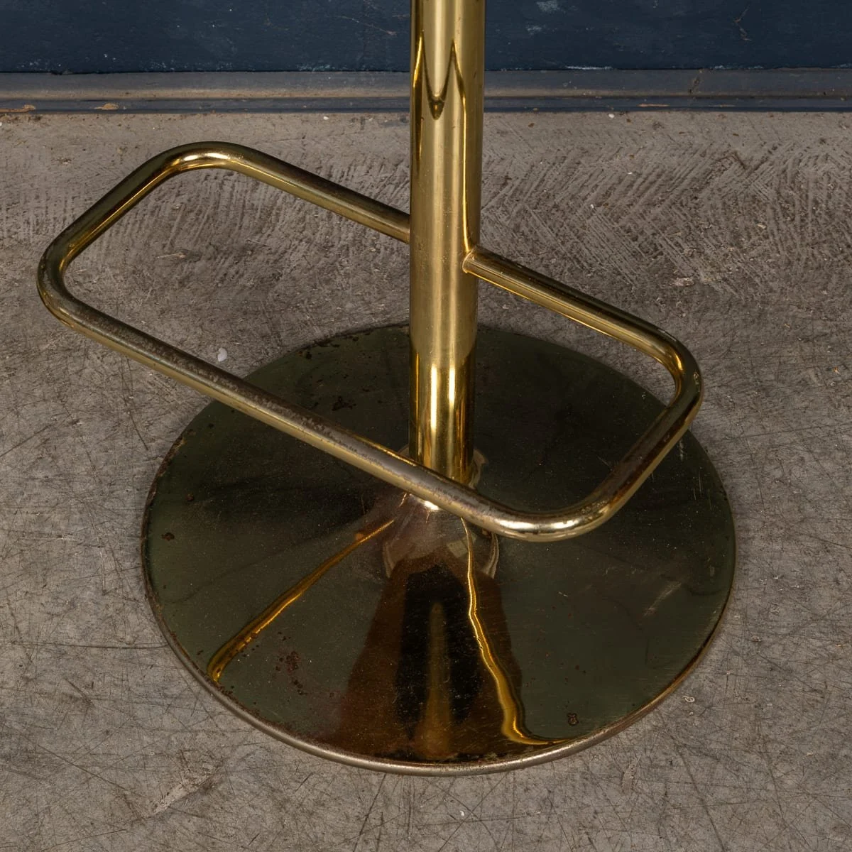 PUSHKINS.COM - B11859 - VINTAGE 20thC ITALIAN STANDING DRY BAR ATTRIBUTABLE TO WILLY RIZZO c.1970 - 59.jpg