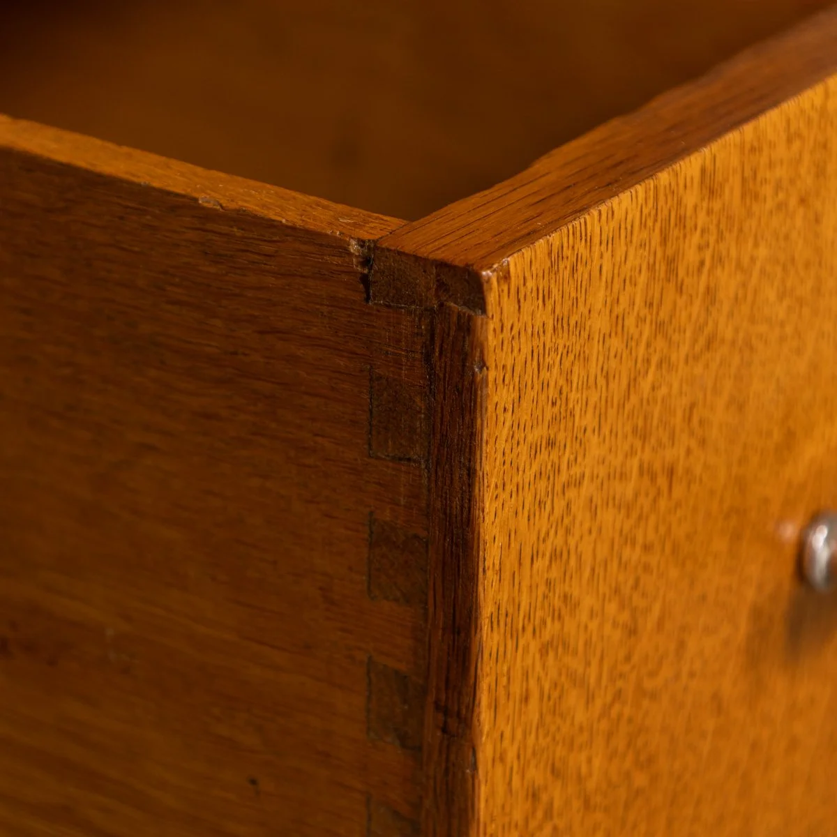 PUSHKINS.COM - Z12404 - ANTIQUE 20thC ENGLISH OAK ART DECO DESK BY HEALS c.1920 - 15.jpg