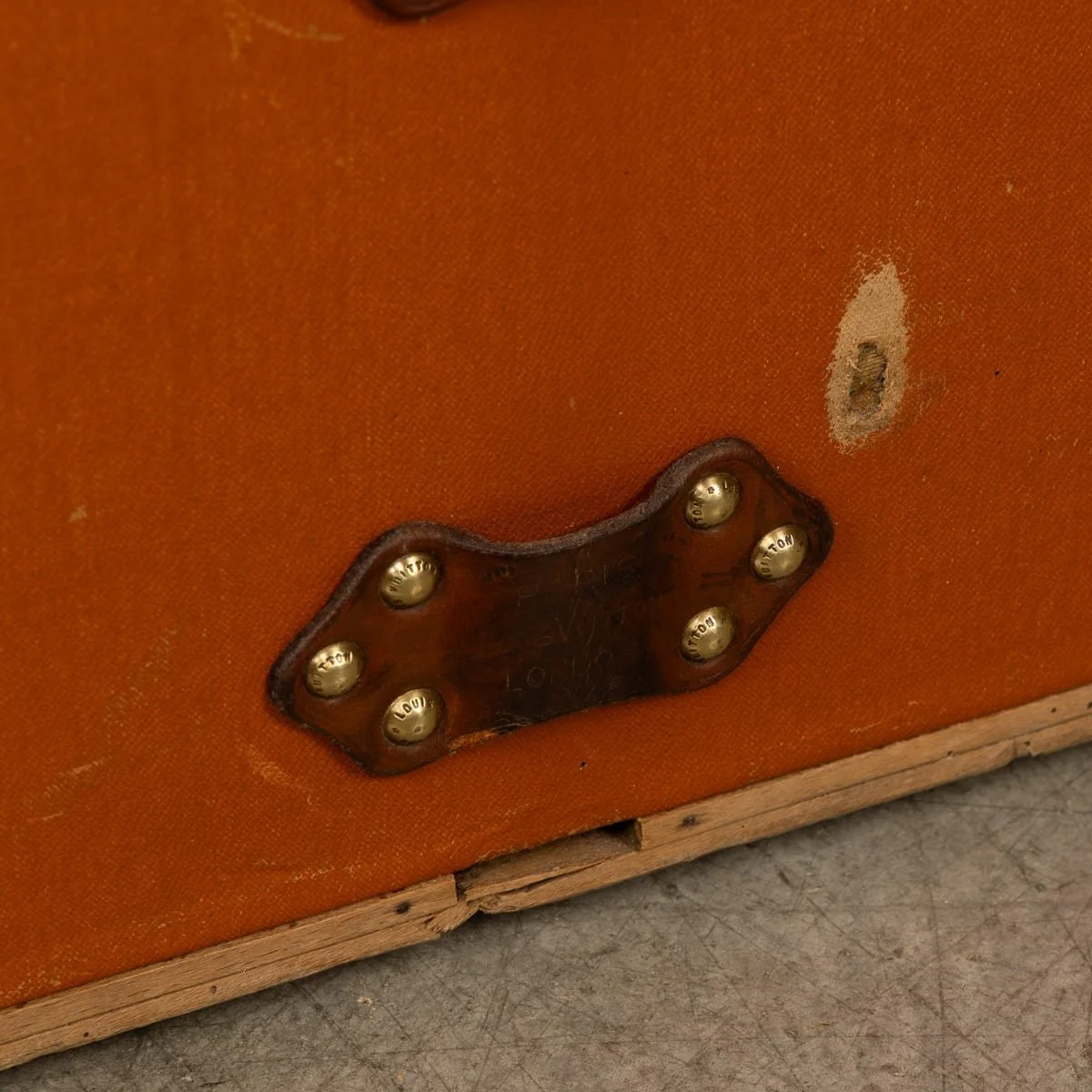 PUSHKINS.COM - B11873 - ANTIQUE 20thC LOUIS VUITTON COURIER TRUNK IN ORANGE VUITTONITE CANVAS c.1905 - 33.jpg