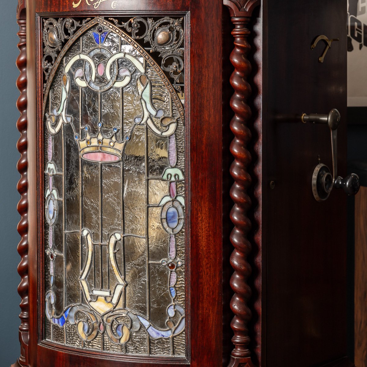 PUSHKINS.COM - NS11405 - ANTIQUE 20thC AMERICAN %22THE REGINA CO%22 12 DISC AUTOMATIC MUSIC PLAYING CABINET BOX c.1900 - 41.jpg