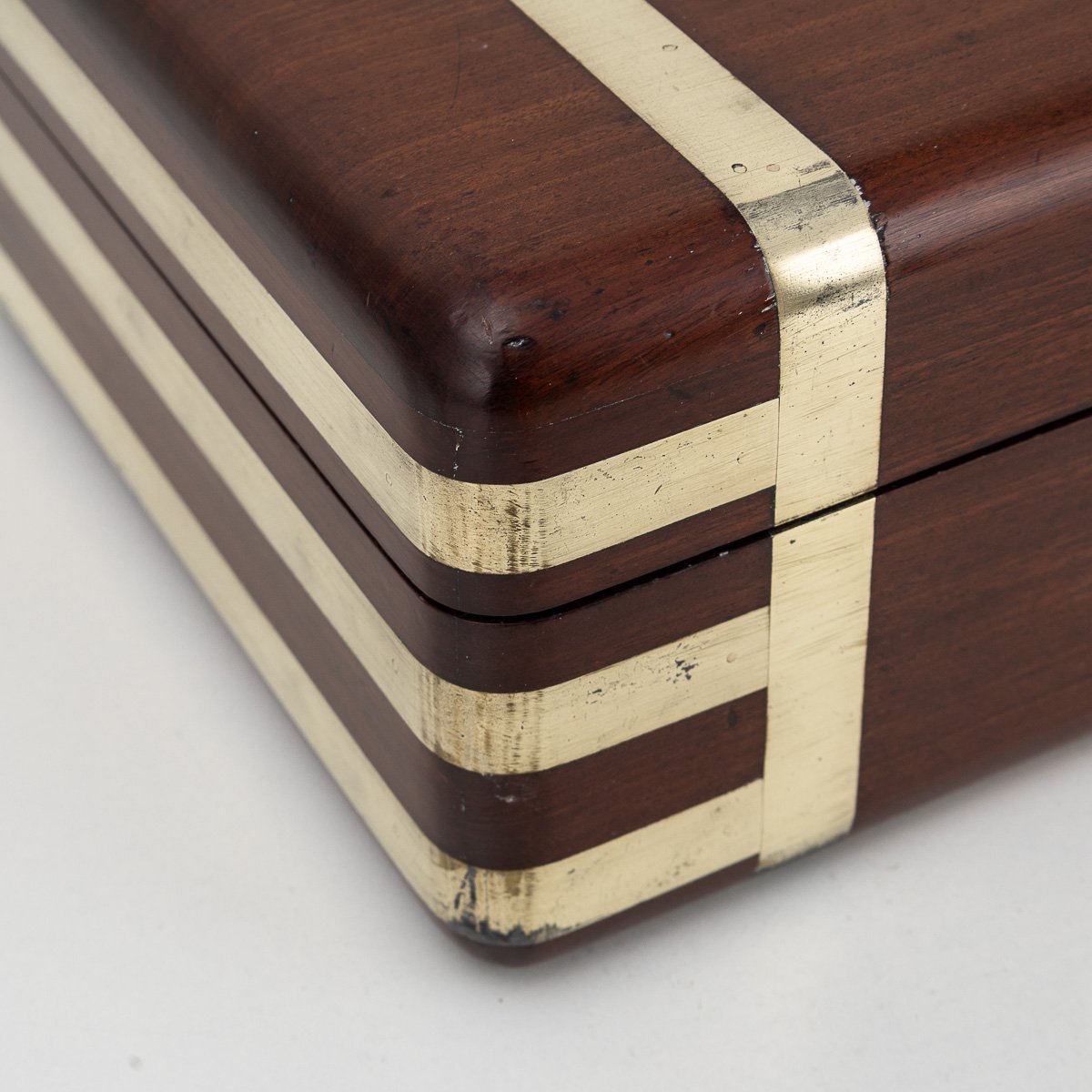 PUSHKINS.COM - D11170 - ANTIQUE 19thC ENGLISH MAHOGANY & BRASS BOUND JEWELLERY BOX c.1820 - 17.jpg