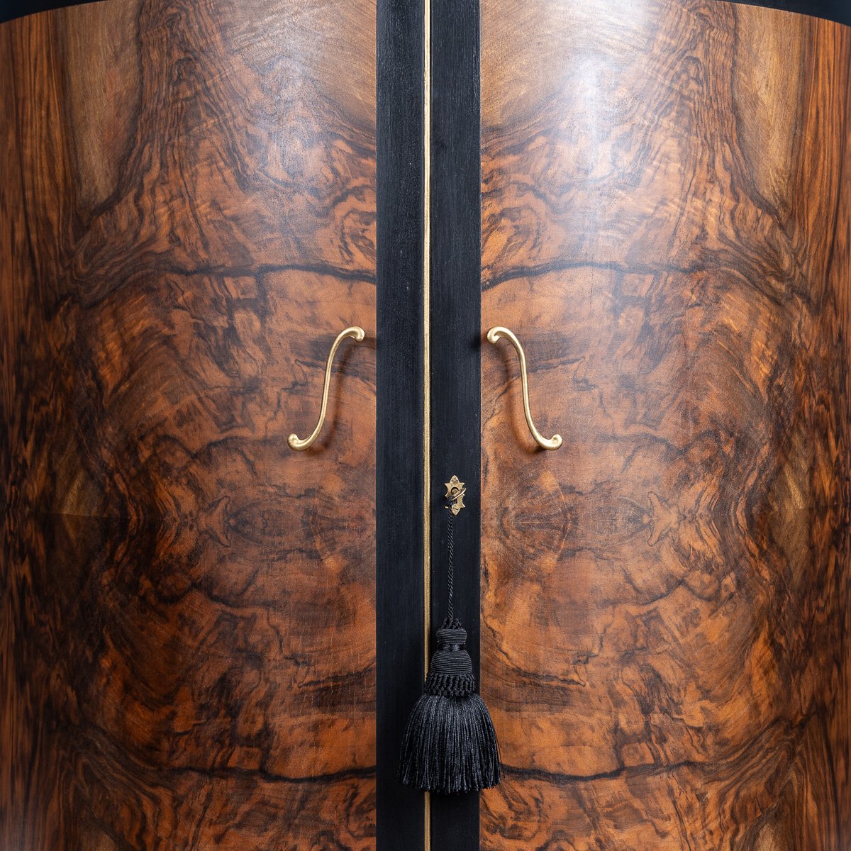PUSHKINS.COM - A11214 - ANTIQUE 20thC ART DECO %22DEMI LUNE%22 COCKTAIL CABINET c.1920 - 15.jpg