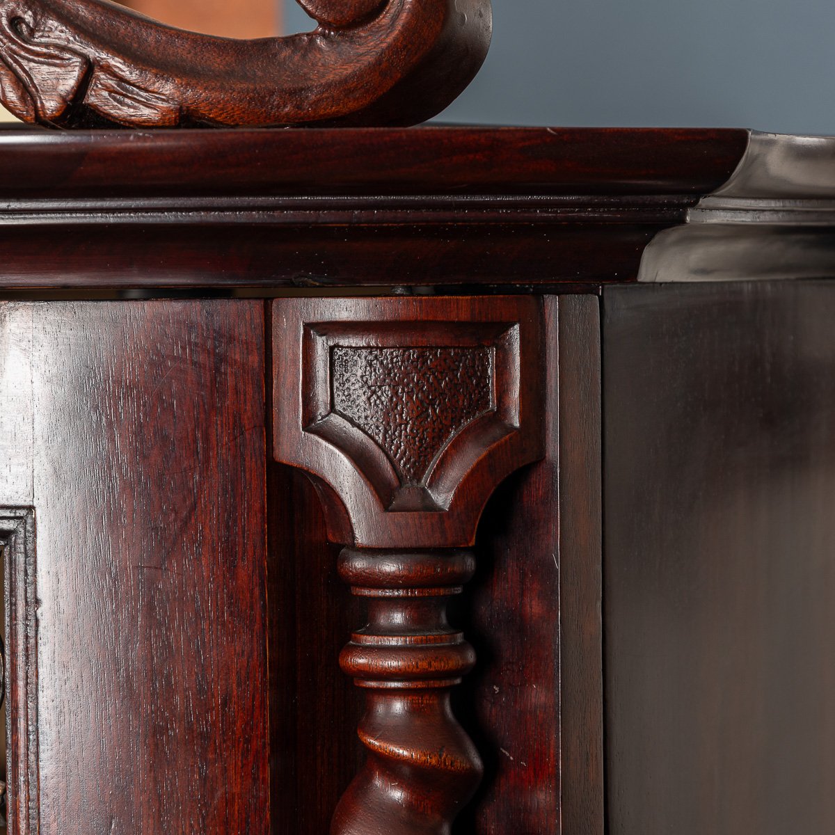PUSHKINS.COM - NS11405 - ANTIQUE 20thC AMERICAN %22THE REGINA CO%22 12 DISC AUTOMATIC MUSIC PLAYING CABINET BOX c.1900 - 39.jpg