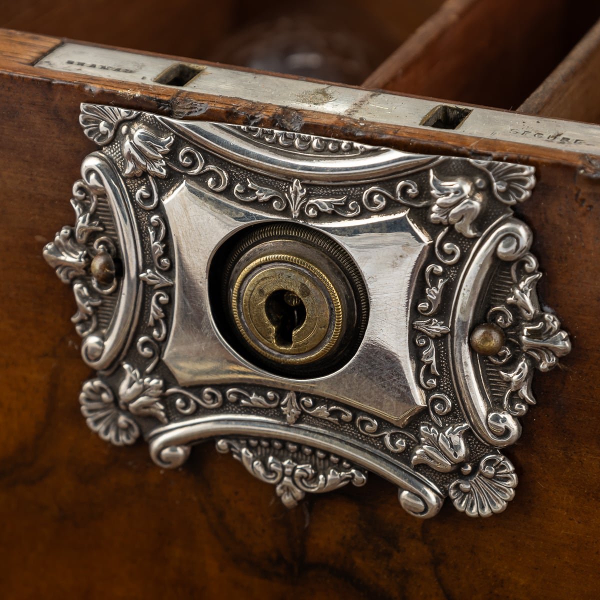 PUSHKINS.COM - ANTIQUE 19thC VICTORIAN SOLID SILVER & OAK TANTALUS, CIGAR & GAMES - 19.jpg