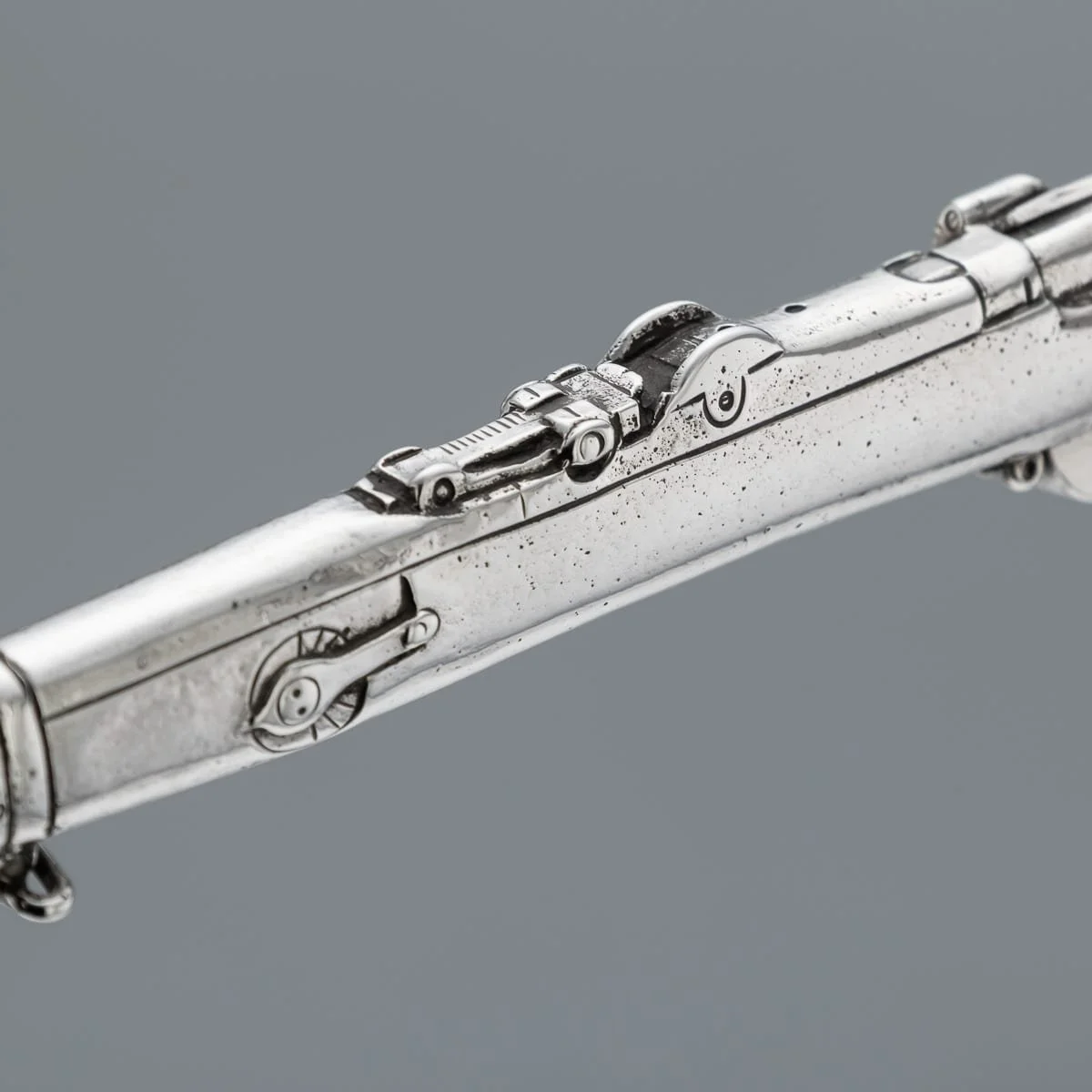 PUSHKINS.COM - A00135 - ANTIQUE 20thC ENGLISH SOLID SILVER RIFLE SHOOTING TROPHY, LONDON c.1915 - 19.jpg