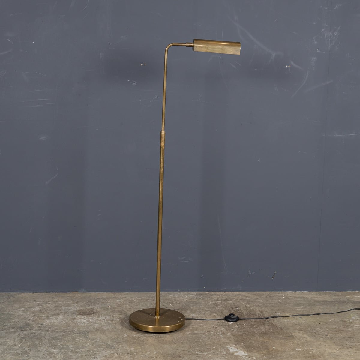 PUSHKIN'S - VINTAGE 20thC ITALIAN FLOOR STANDING BRASS LAMP c.1950 - 5.jpg