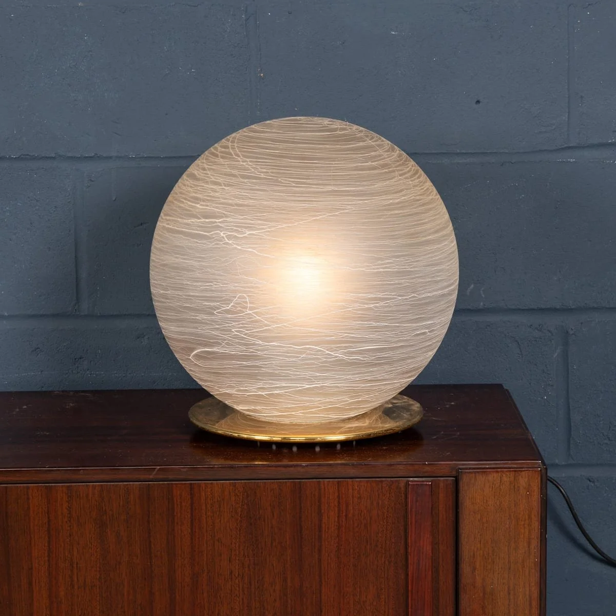 PUSHKINS.COM - B12262 - VINTAGE 20thC ITALIAN HAND BLOWN FROSTED GLASS GLOBE TABLE LAMP, MURANO - 04.jpg